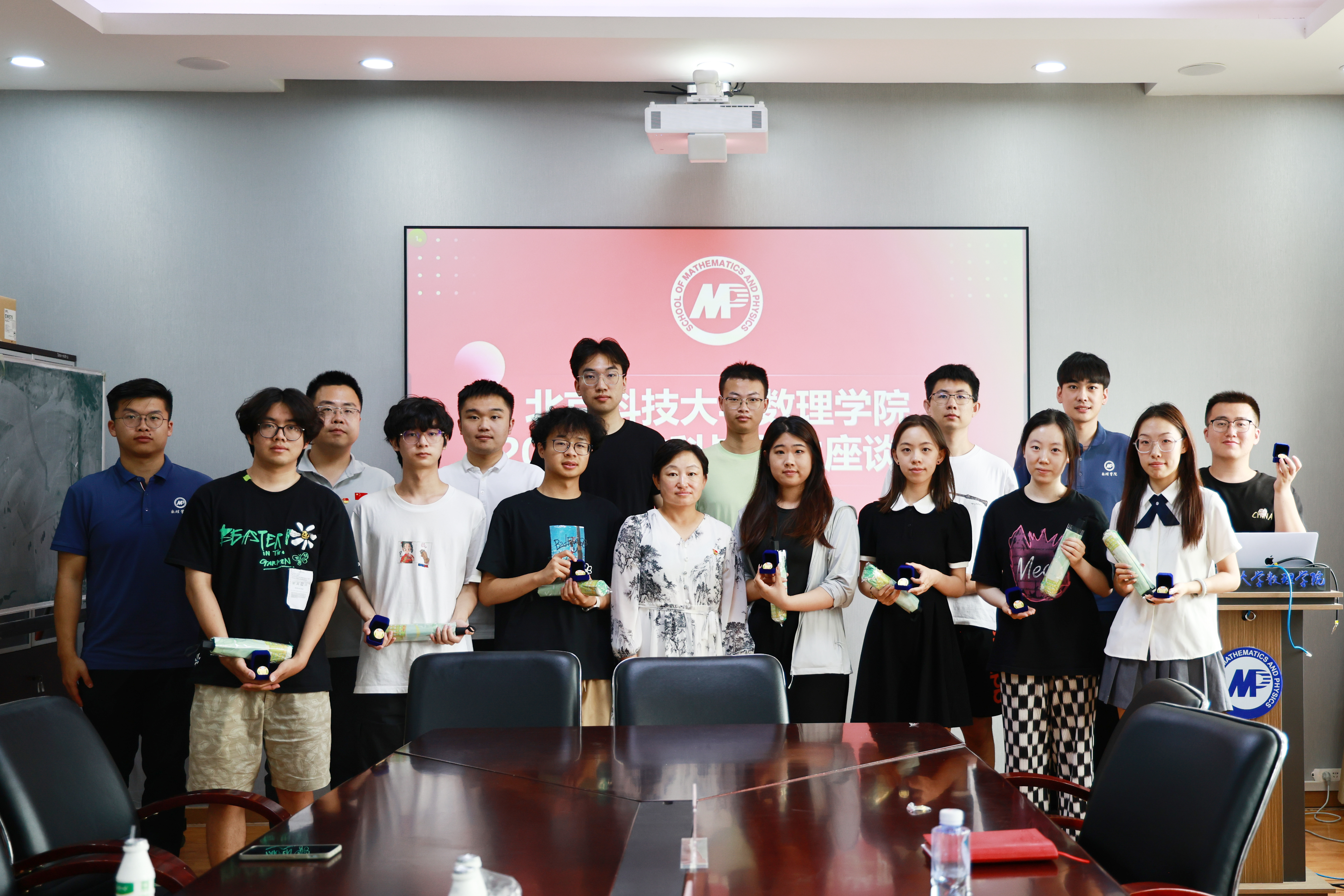 06682f12a6efe0f1a2c5936d4acba6e3.jpg 06682f12a6efe0f1a2c5936d4acba6e3.jpg