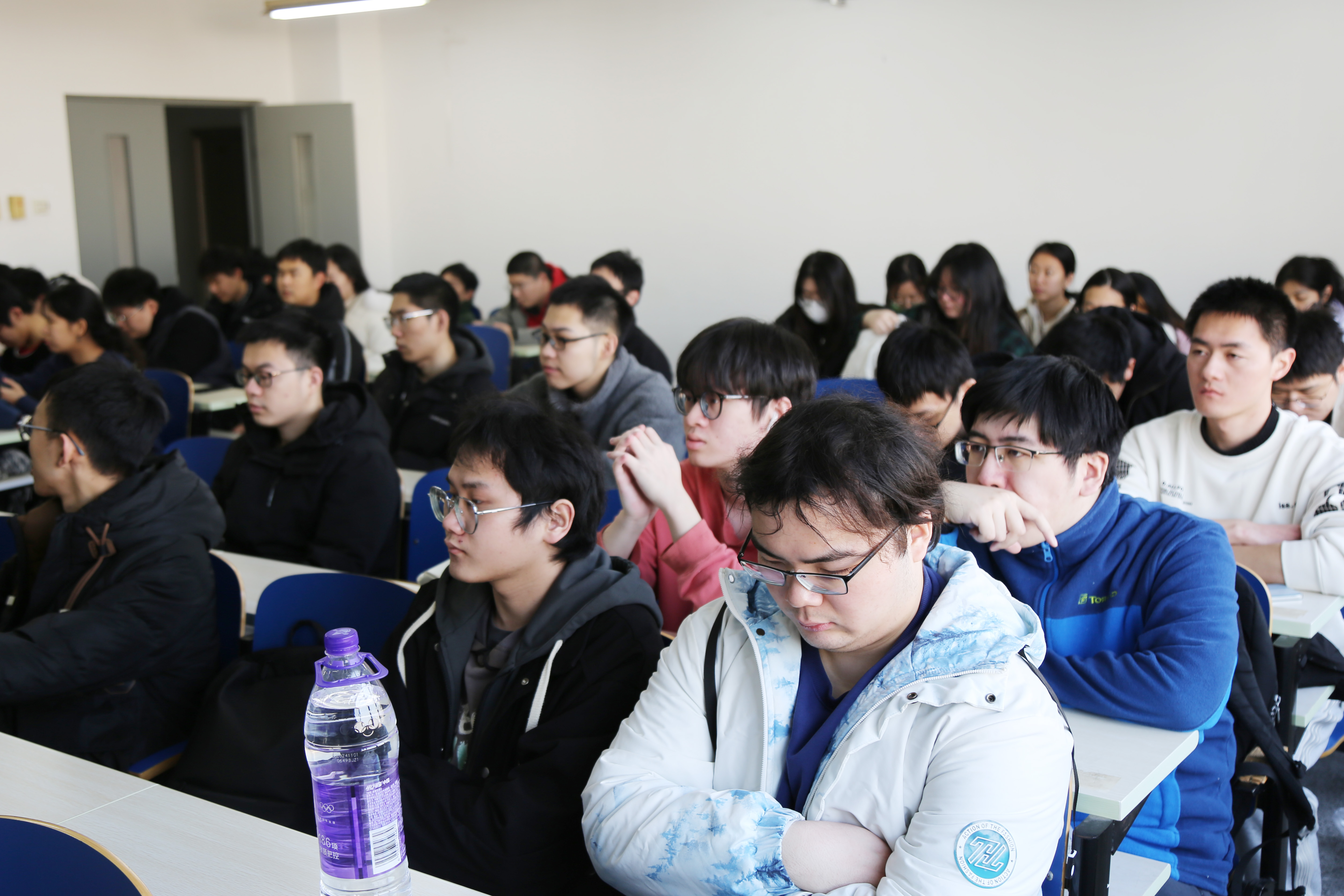 1735107546550973.jpg 1735107546550973.jpg