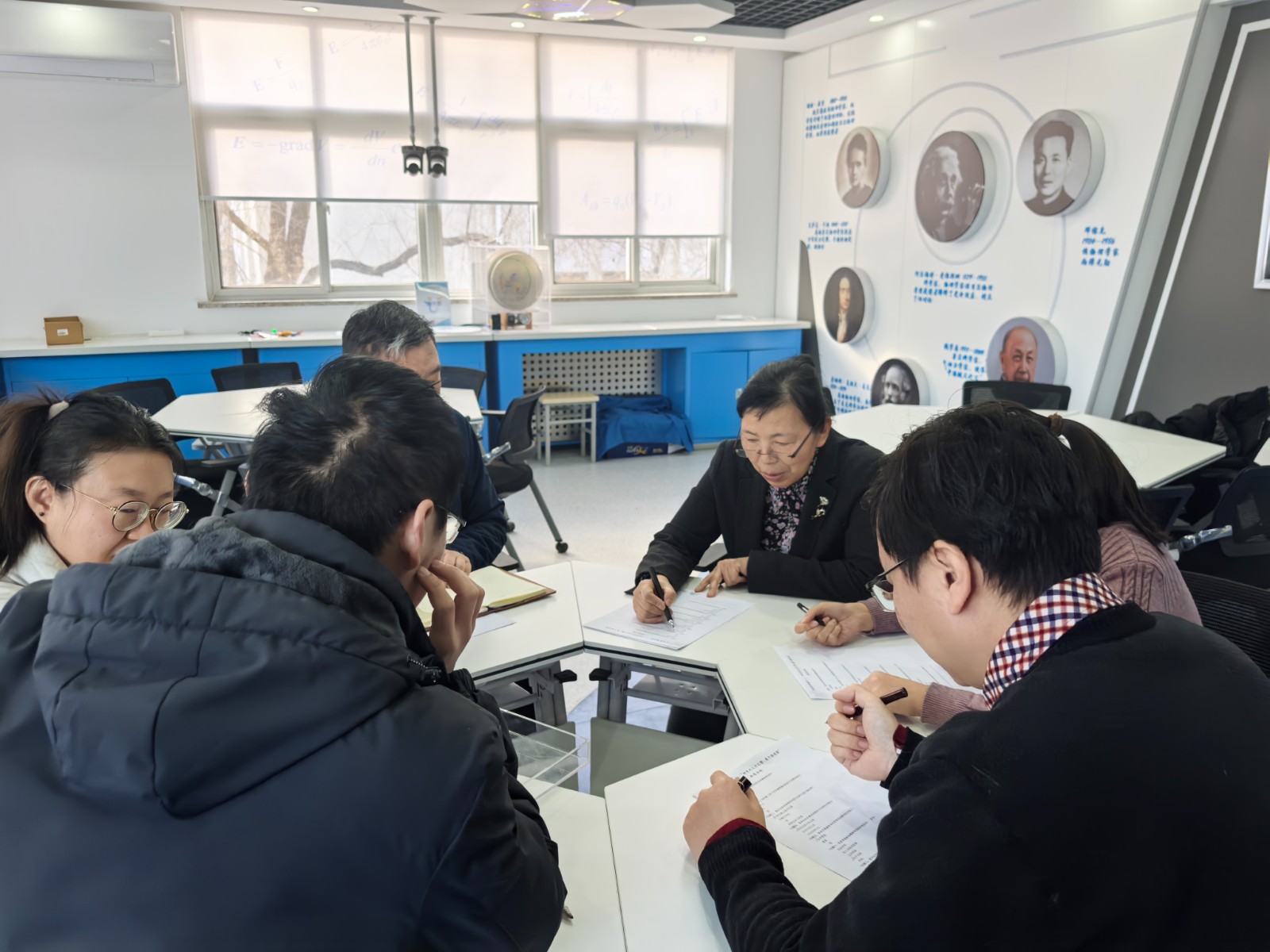 1735286908521709.jpg 1735286908521709.jpg