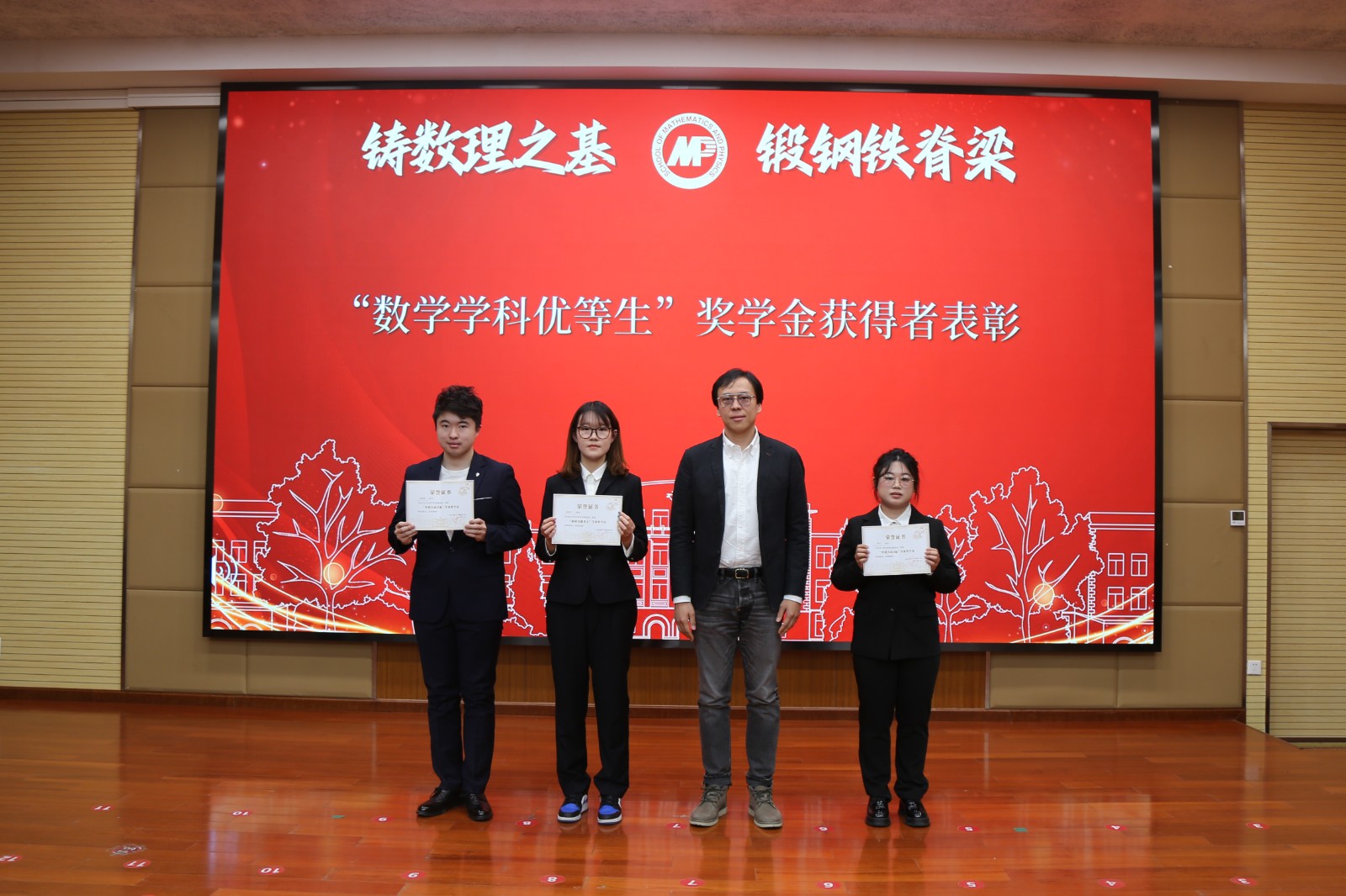 1741914590235778.jpg 1741914590235778.jpg