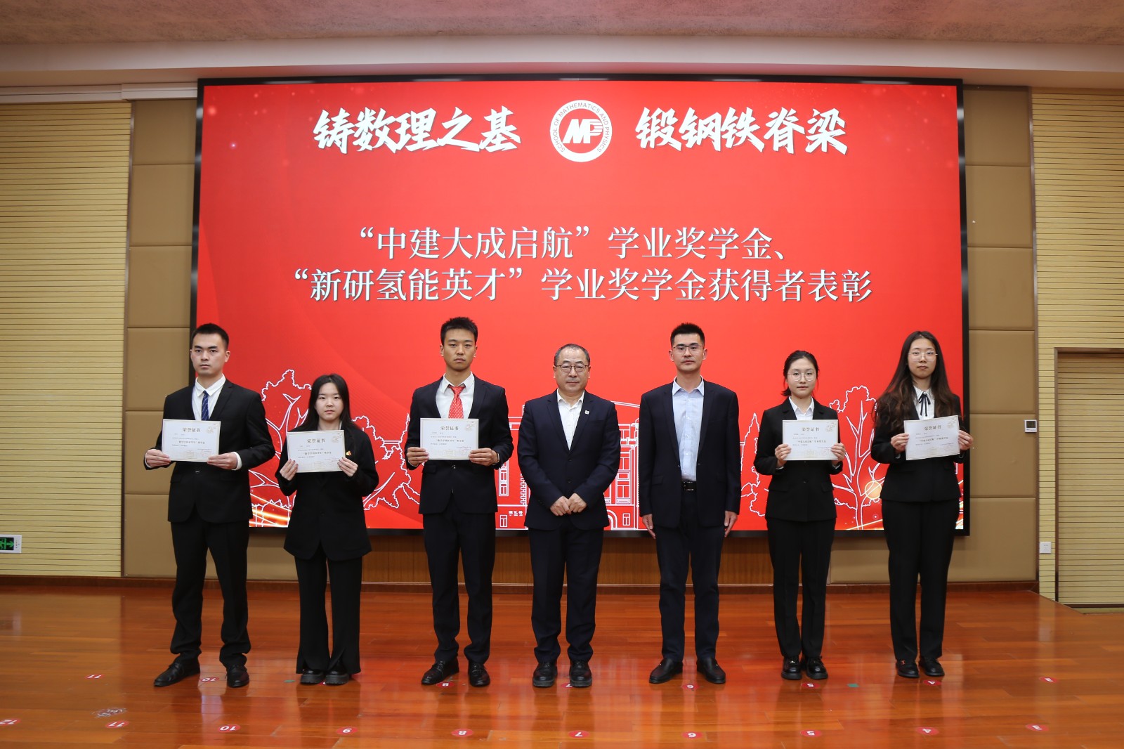 1741914590463632.jpg 1741914590463632.jpg