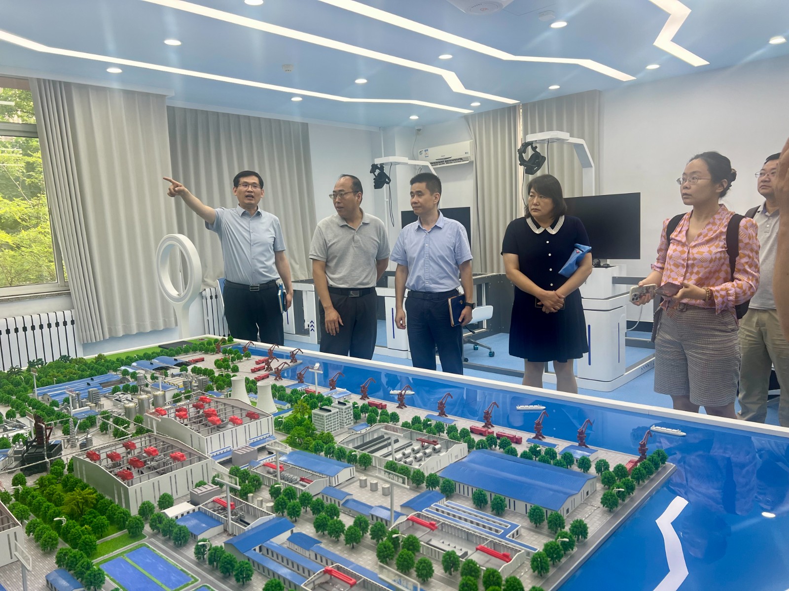 1752812741466874.jpg 1752812741466874.jpg