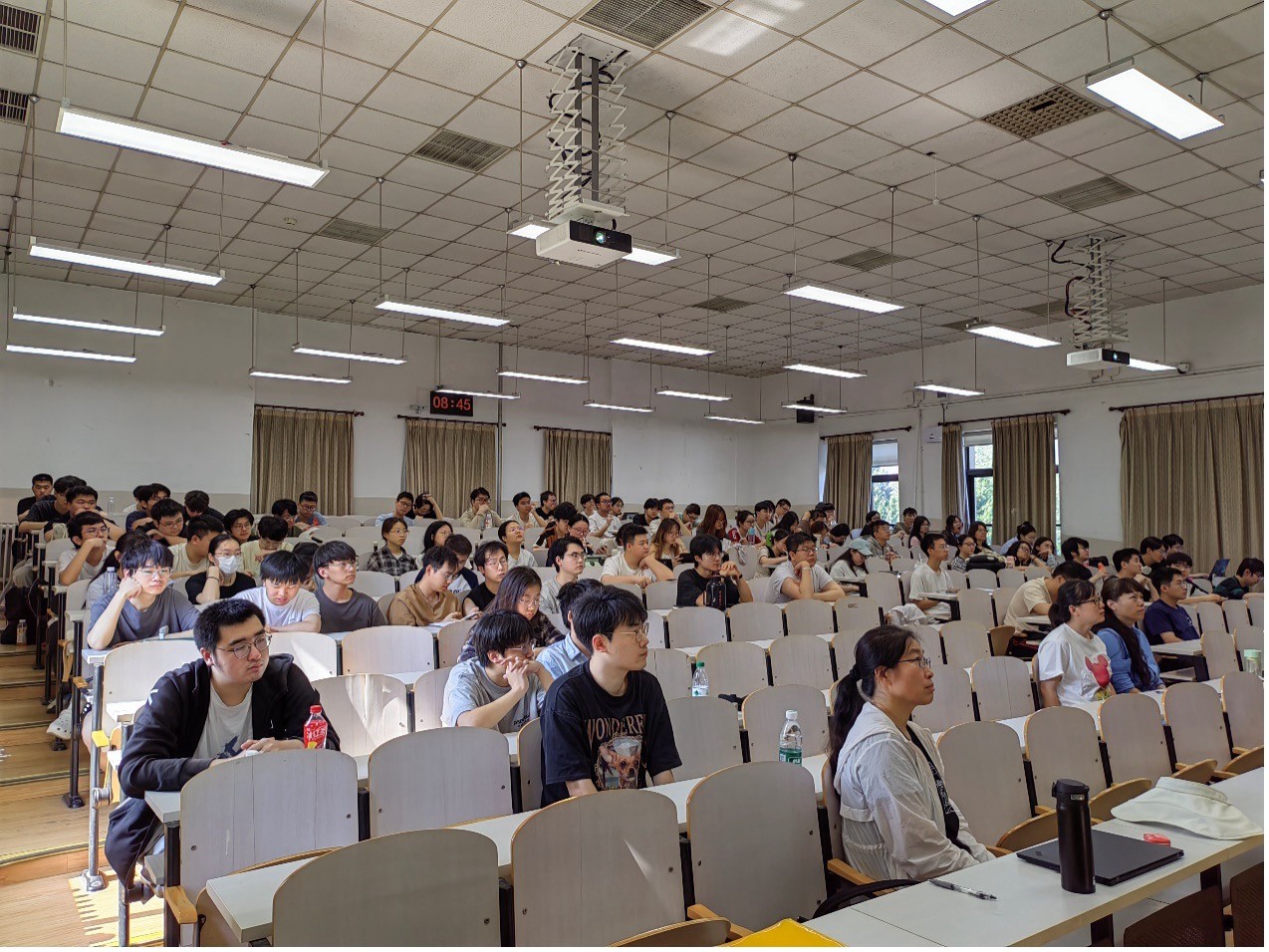 1753670171495909.jpg 1753670171495909.jpg